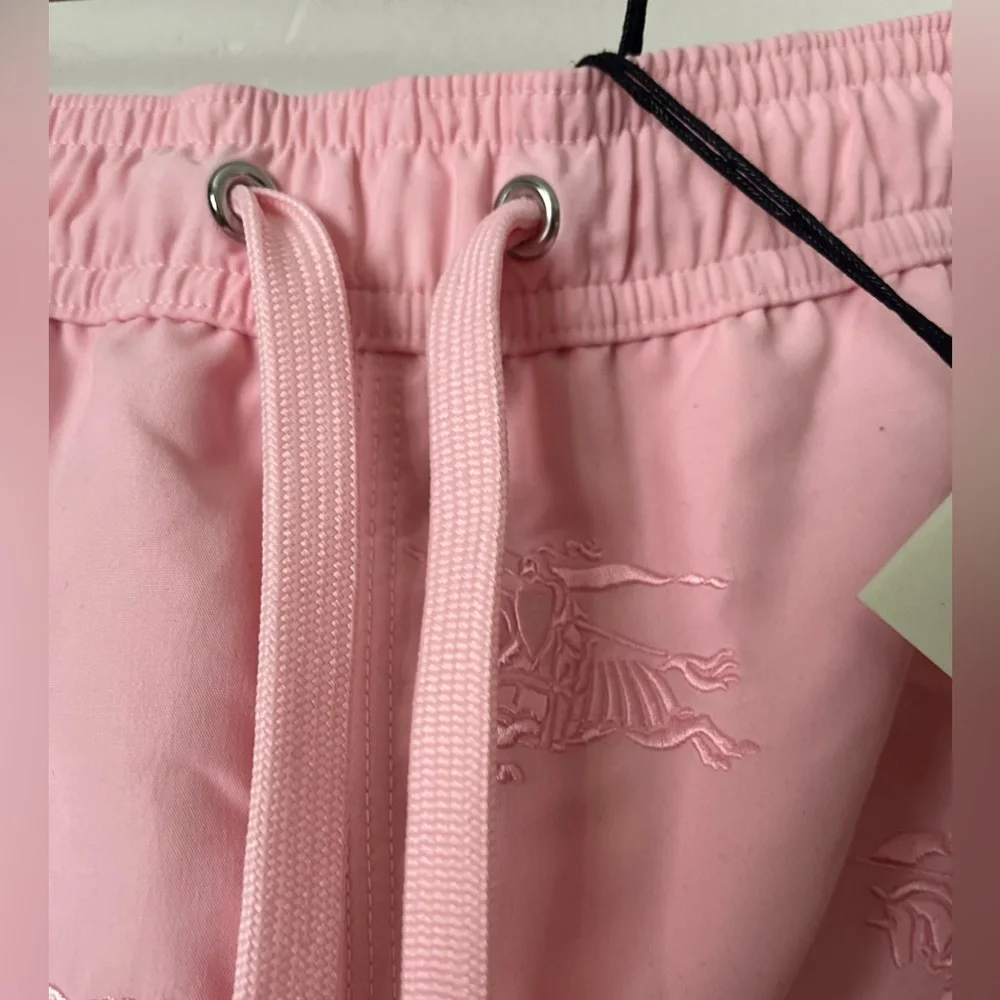 Burberry pink EKD Motif Embroidered men’s/unisex swimtrunks, mesh lining, NWT XL
